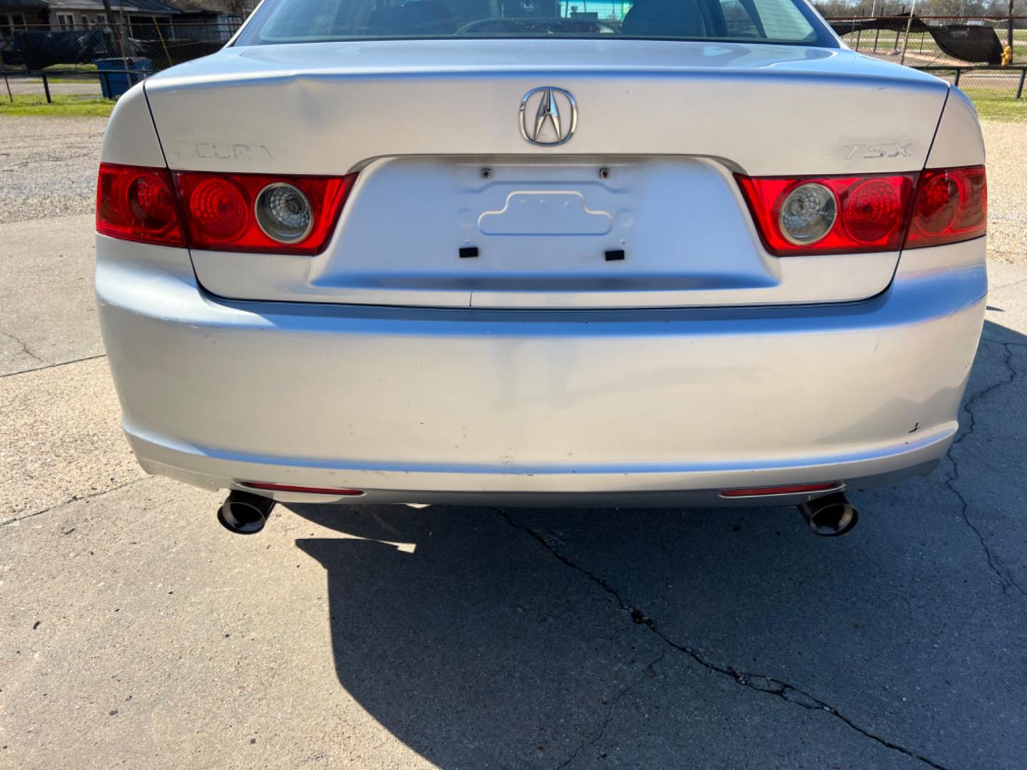 2006 Silver /Gray Acura TSX (JH4CL969X6C) with an 2.4 engine, Automatic transmission, located at 4520 Airline Hwy, Baton Rouge, LA, 70805, (225) 357-1497, 30.509325, -91.145432 - 2006 Acura TSX 2.4L 4 Cylinder, Auto, 126K Miles, Leather, Sunroof, Navigation, Power Windows, Locks & Mirrors, NO IN HOUSE FINANCING. FOR INFO PLEASE CONTACT JEFF AT 225 357-1497 CHECK OUT OUR A+ RATING WITH THE BETTER BUSINESS BUREAU WE HAVE BEEN A FAMILY OWNED AND OPERATED BUSINESS AT THE SAME - Photo#6